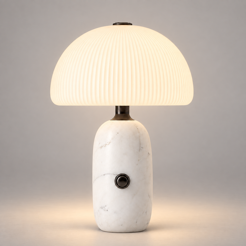 lunar-white-1 — Lampe Carrara Lunar White allumée, photo studio sur fond gris