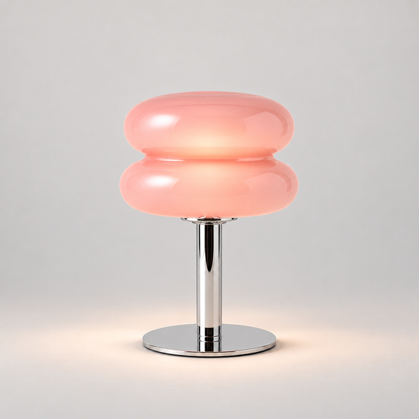 imperial-pink-1 — Lampe Opaline Imperial Pink allumée, photo studio sur fond gris